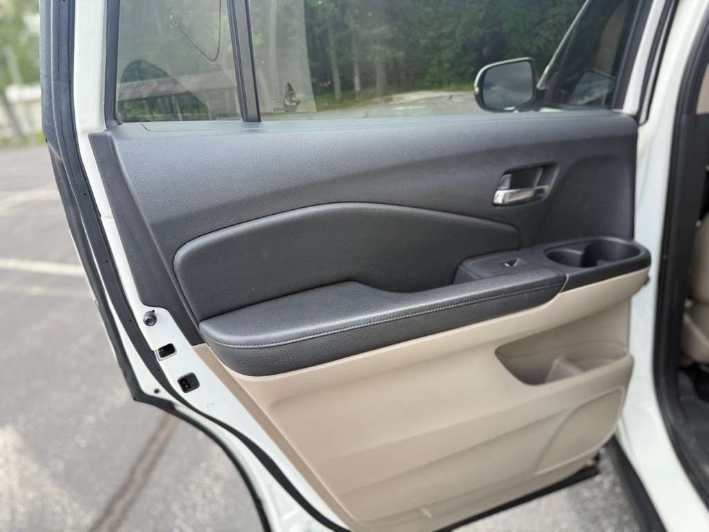 2017 Honda Pilot Image 29