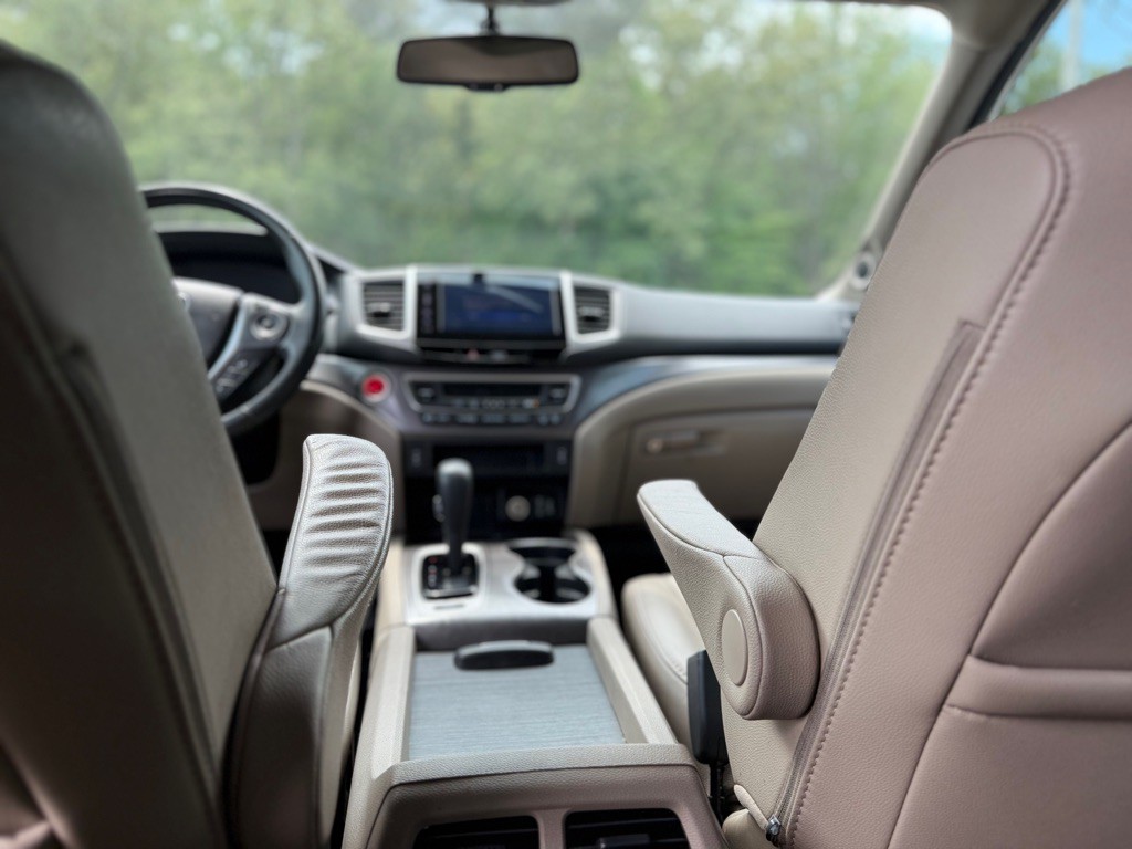 2017 Honda Pilot Image 31