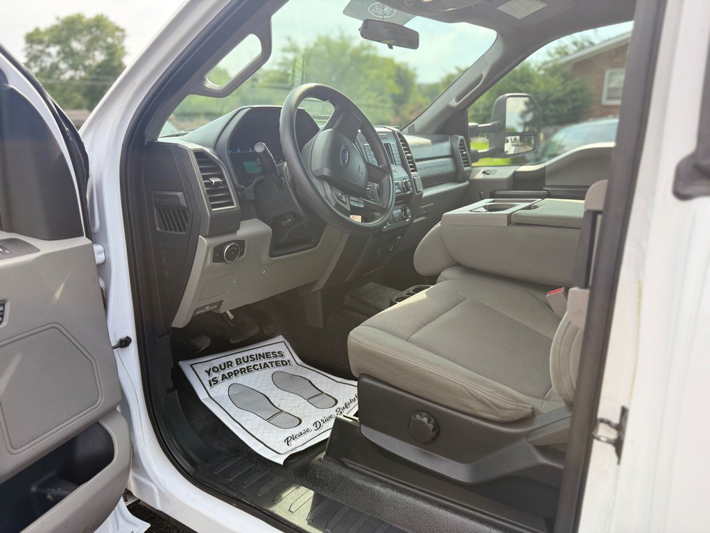 2017 Ford F-350 Image 17