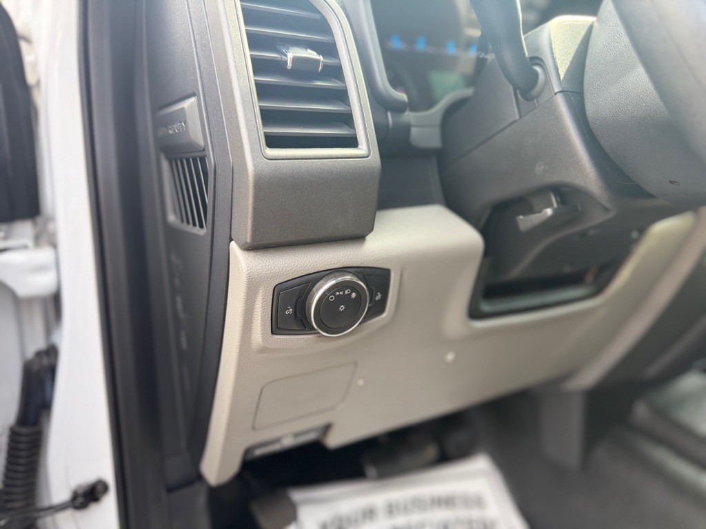 2017 Ford F-350 Image 19