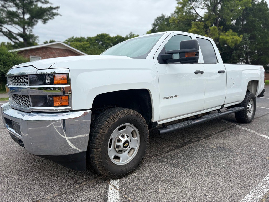 2019 Chevrolet Silverado 1500 Image 1