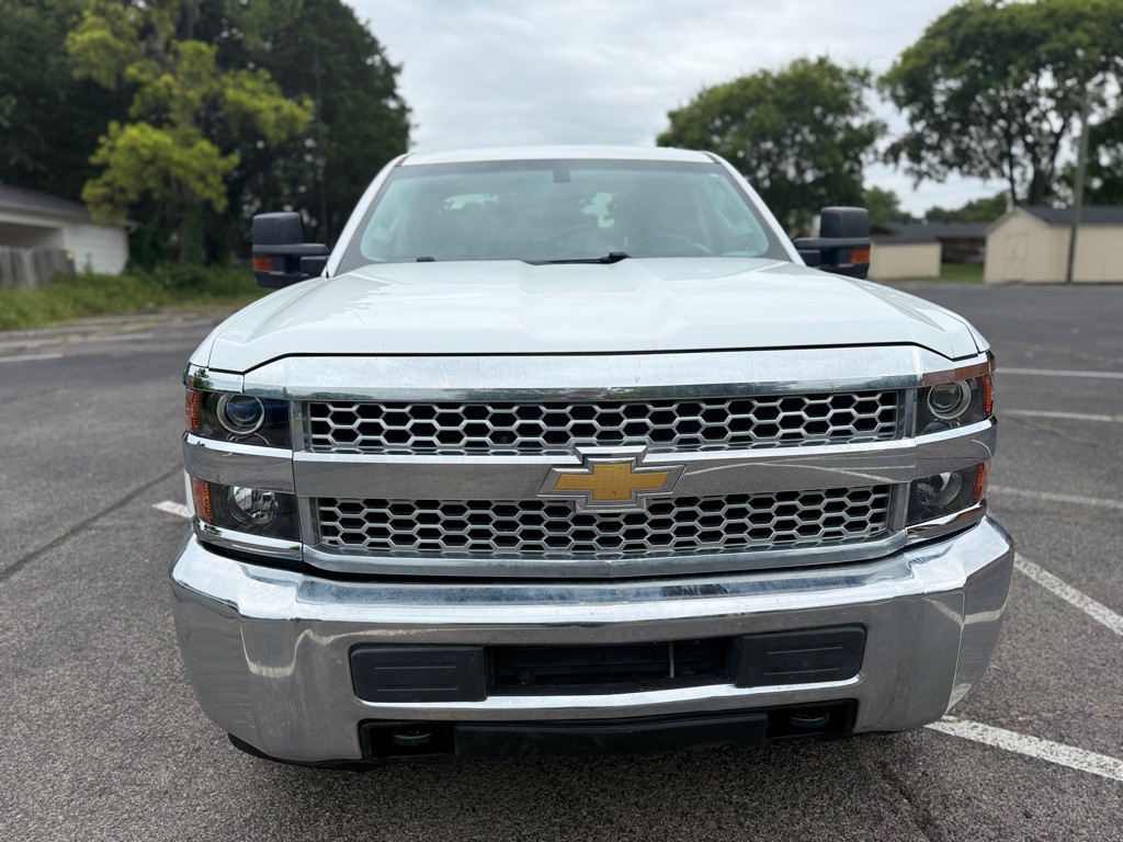 2019 Chevrolet Silverado 1500 Image 2