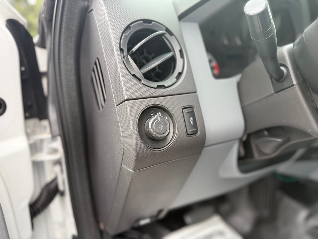 2015 Ford F-250 Image 17