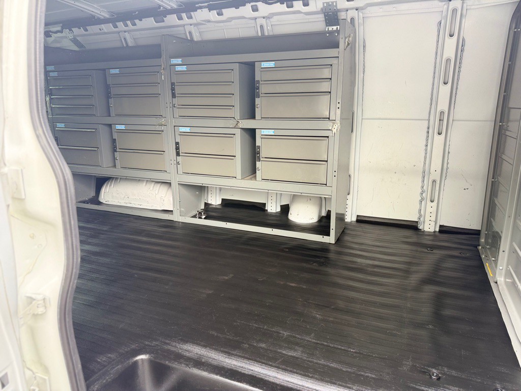 2017 Chevrolet Express Image 6