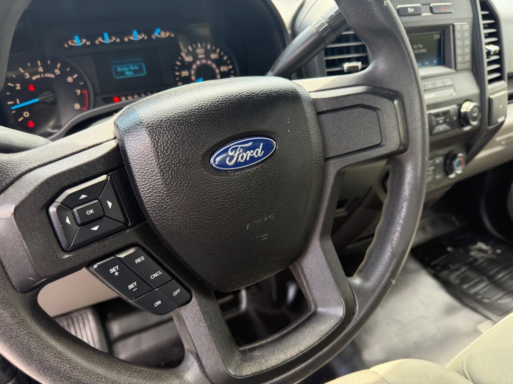 2017 Ford F-150 Image 38