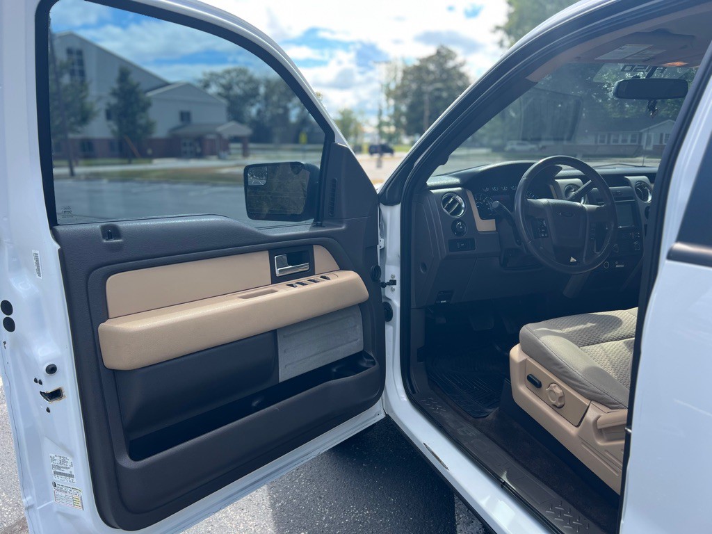 2012 Ford F-150 Image 11