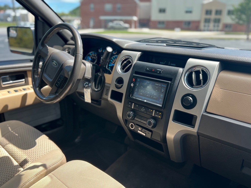 2012 Ford F-150 Image 23