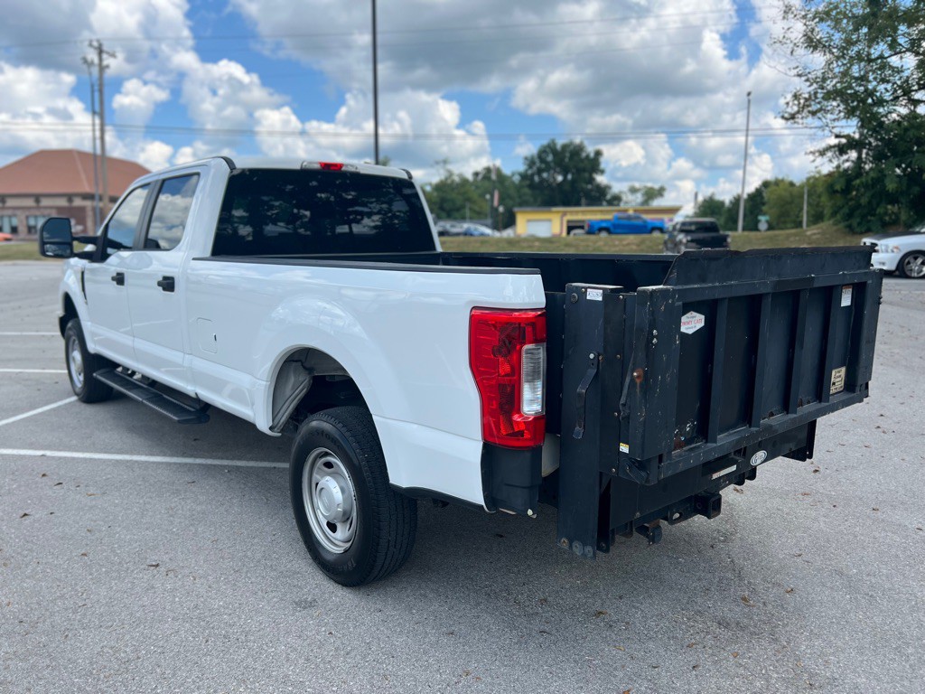 2017 Ford F-350 Image 9