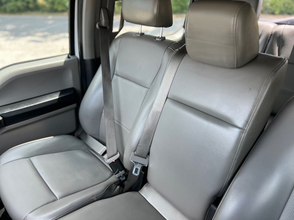 2017 Ford F-350 Image 19