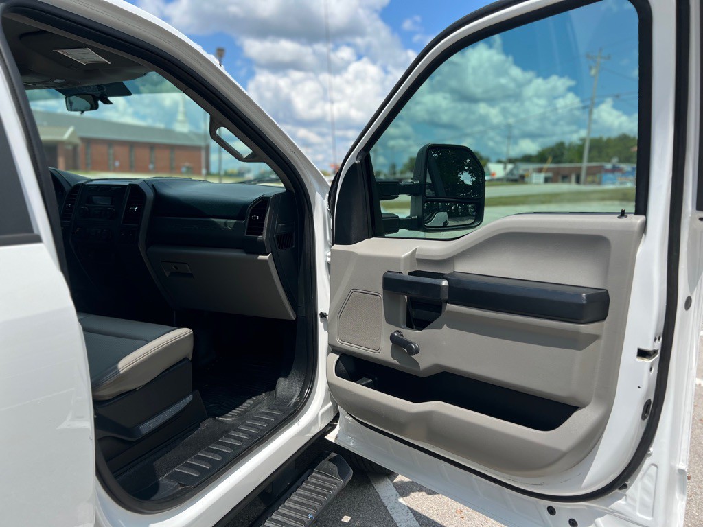 2017 Ford F-350 Image 20
