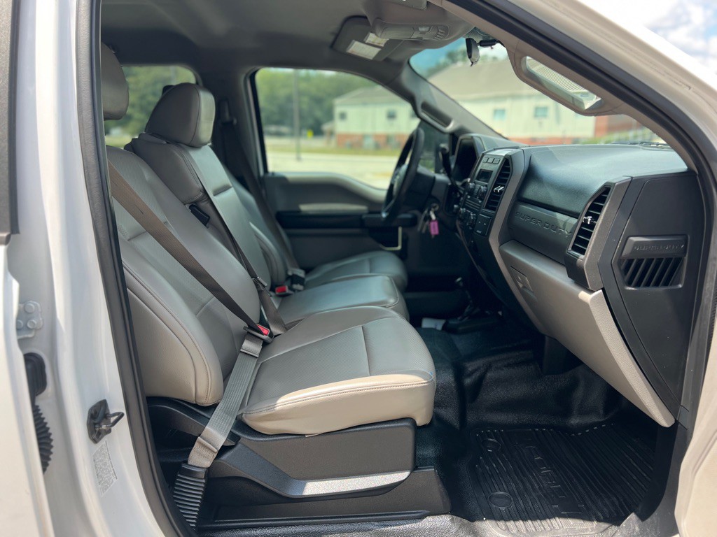2017 Ford F-350 Image 22