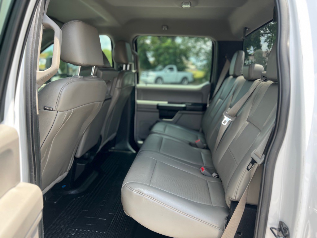 2017 Ford F-350 Image 29
