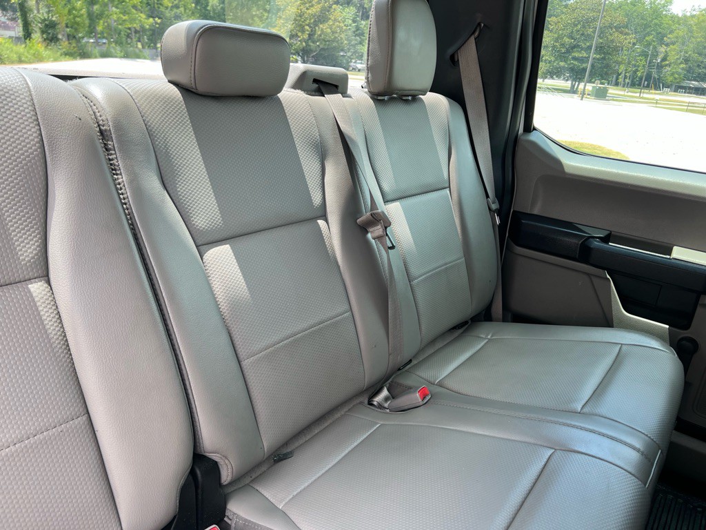 2017 Ford F-350 Image 36