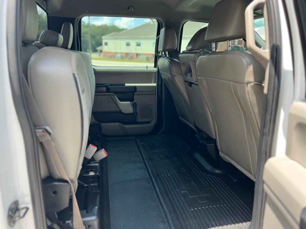 2017 Ford F-350 Image 37