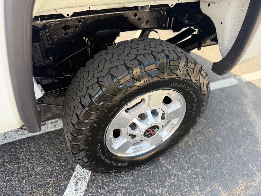 2018 GMC Sierra Image 11