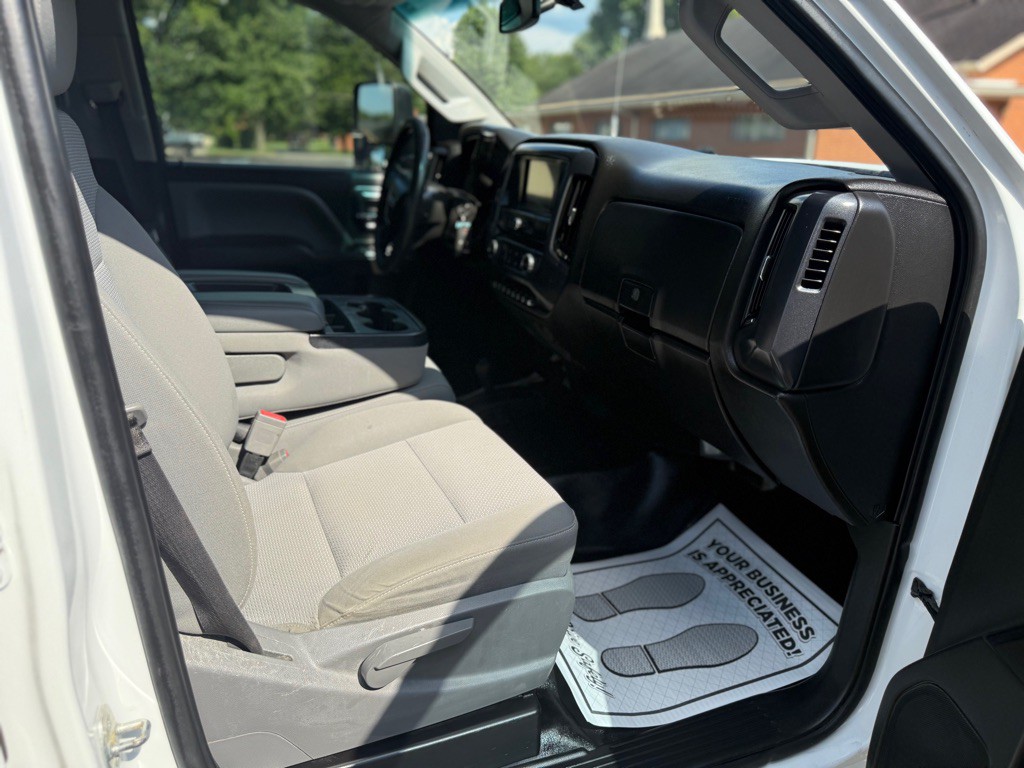 2018 GMC Sierra Image 16