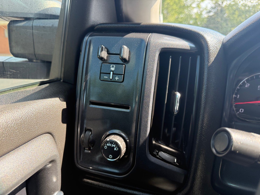2018 GMC Sierra Image 23