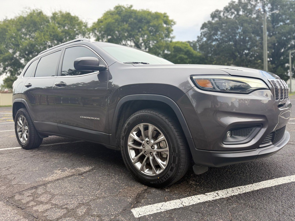 2019 Jeep Cherokee Image 3