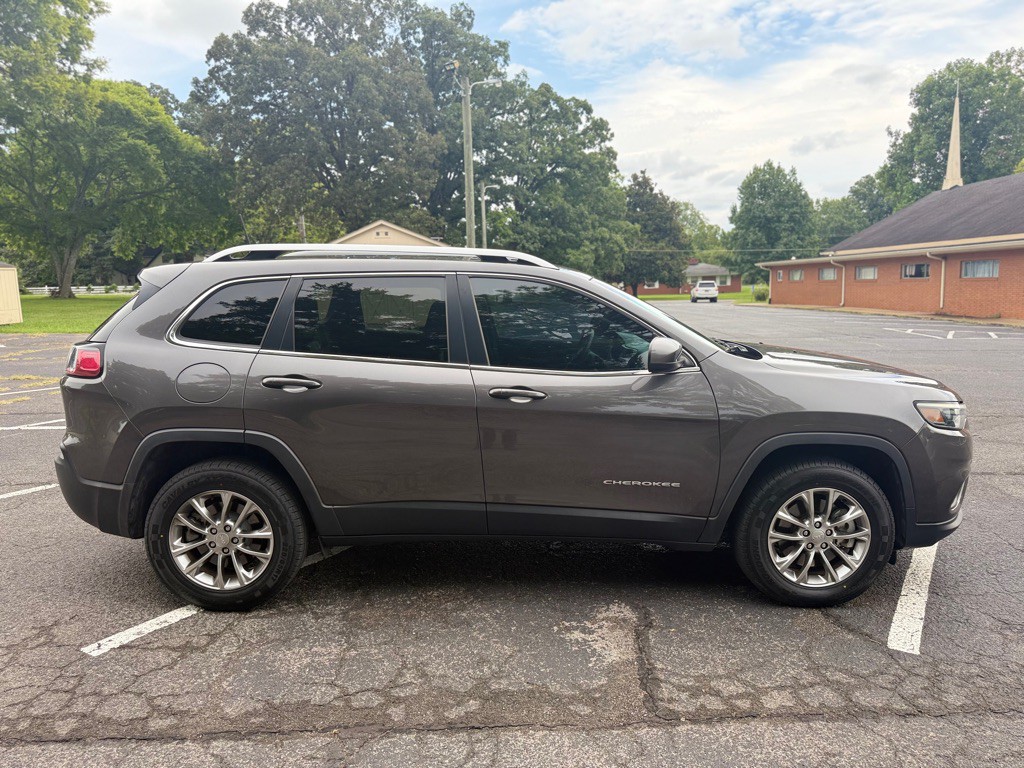 2019 Jeep Cherokee Image 4