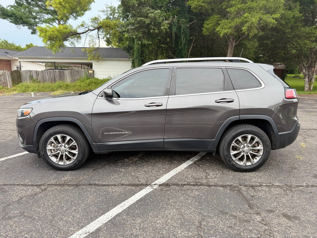 2019 Jeep Cherokee Image 10