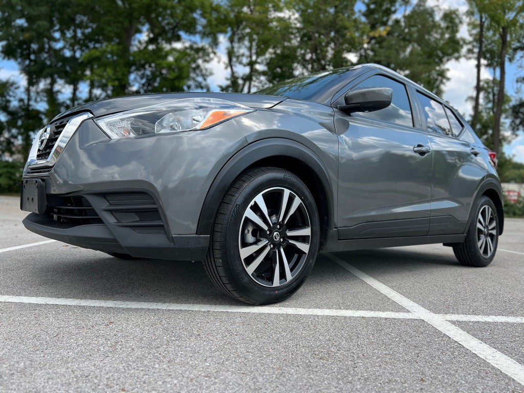 2020 Nissan Kicks Image 1