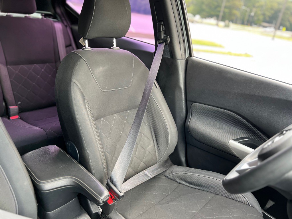 2020 Nissan Kicks Image 25