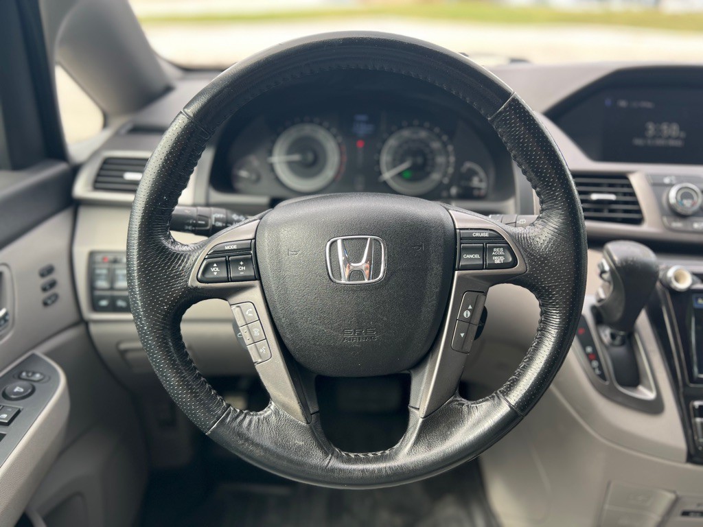2015 Honda Odyssey Image 15