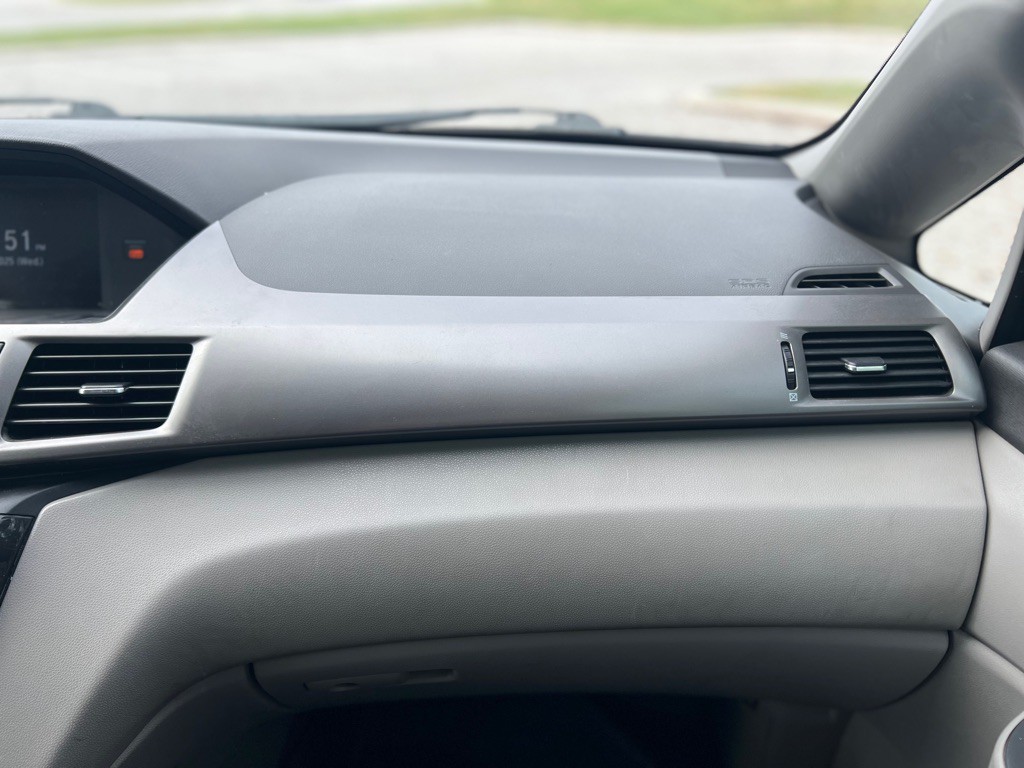 2015 Honda Odyssey Image 25