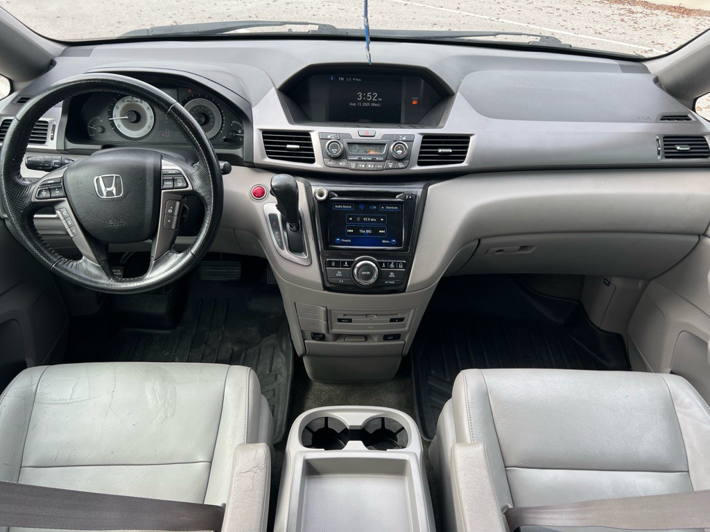 2015 Honda Odyssey Image 29