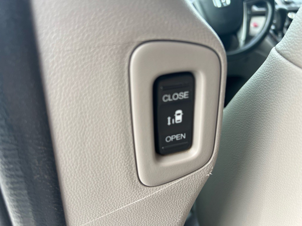 2015 Honda Odyssey Image 31