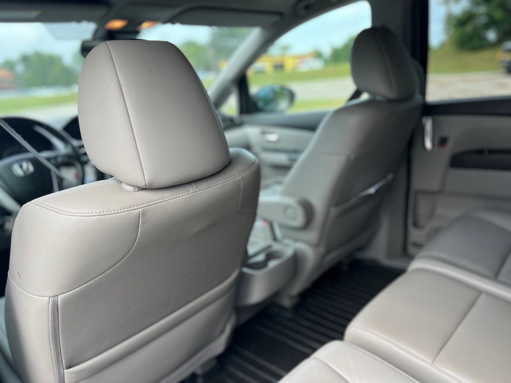 2015 Honda Odyssey Image 32