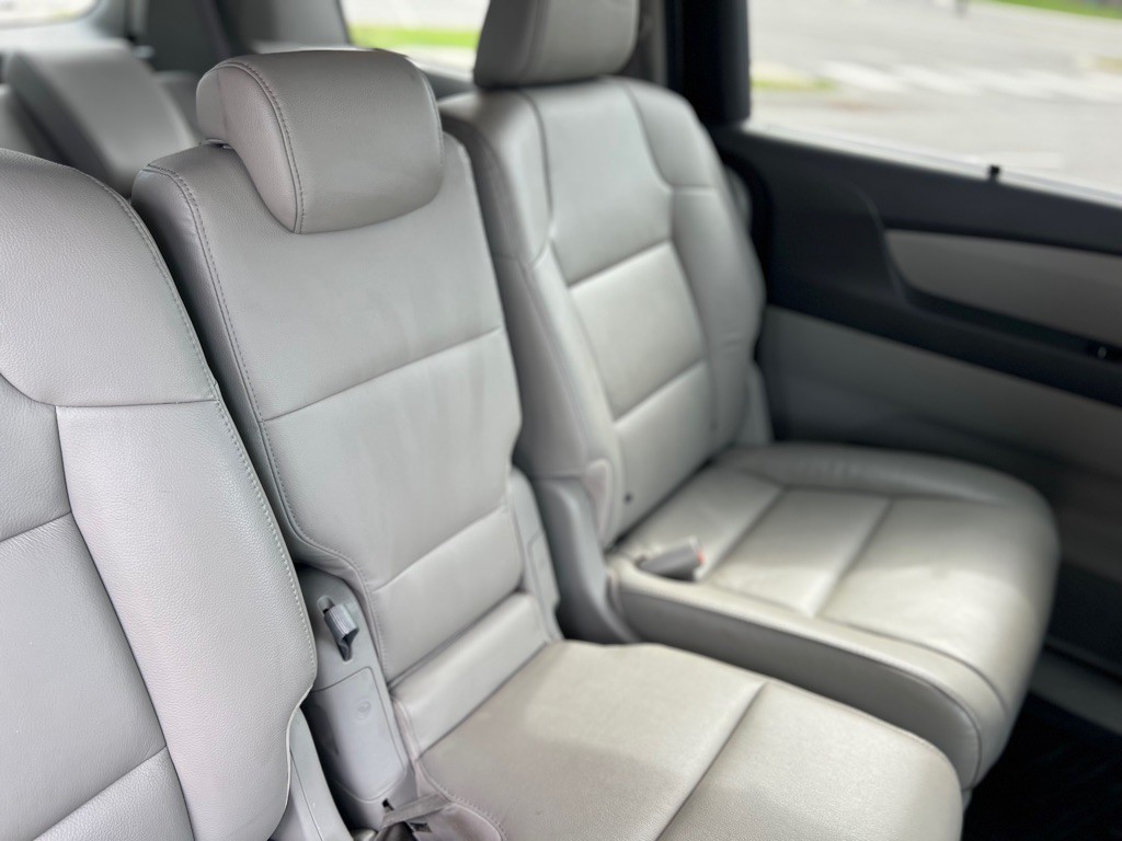 2015 Honda Odyssey Image 36