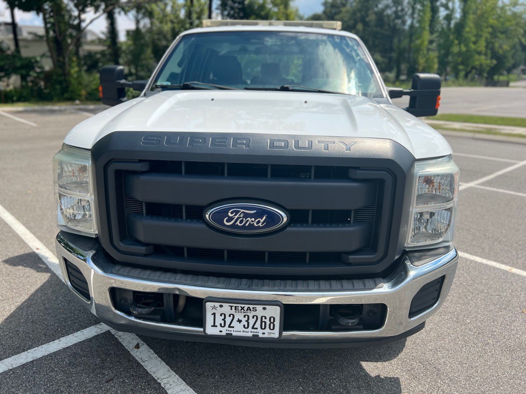 2016 Ford F-250 Image 2