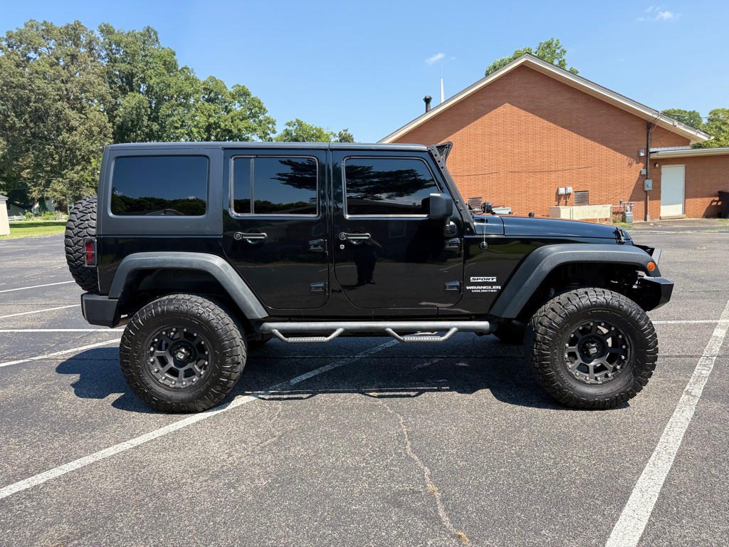 2013 Jeep Wrangler Unlimited Image 4