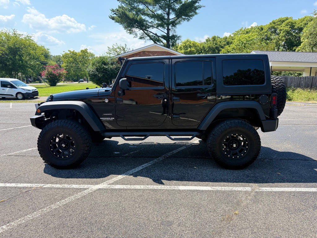 2013 Jeep Wrangler Unlimited Image 11
