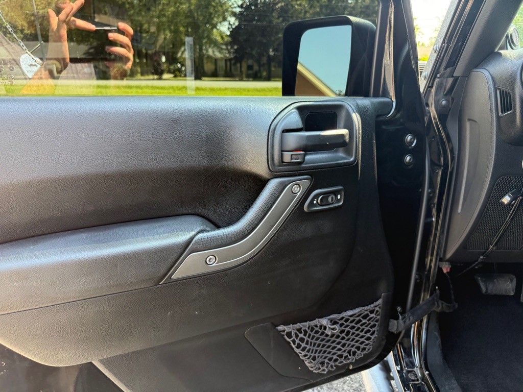 2013 Jeep Wrangler Unlimited Image 18
