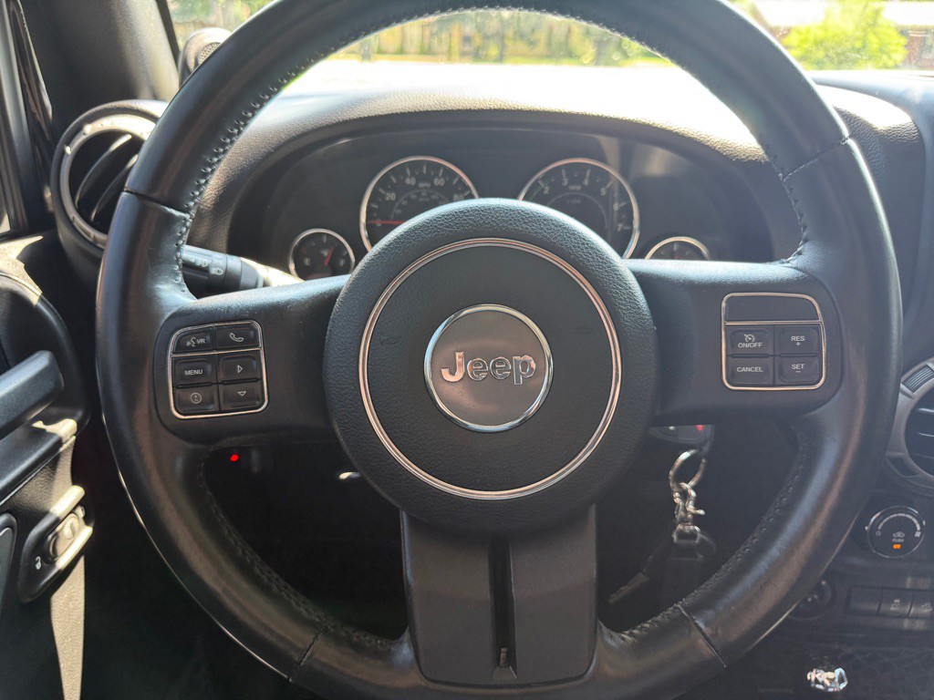 2013 Jeep Wrangler Unlimited Image 20