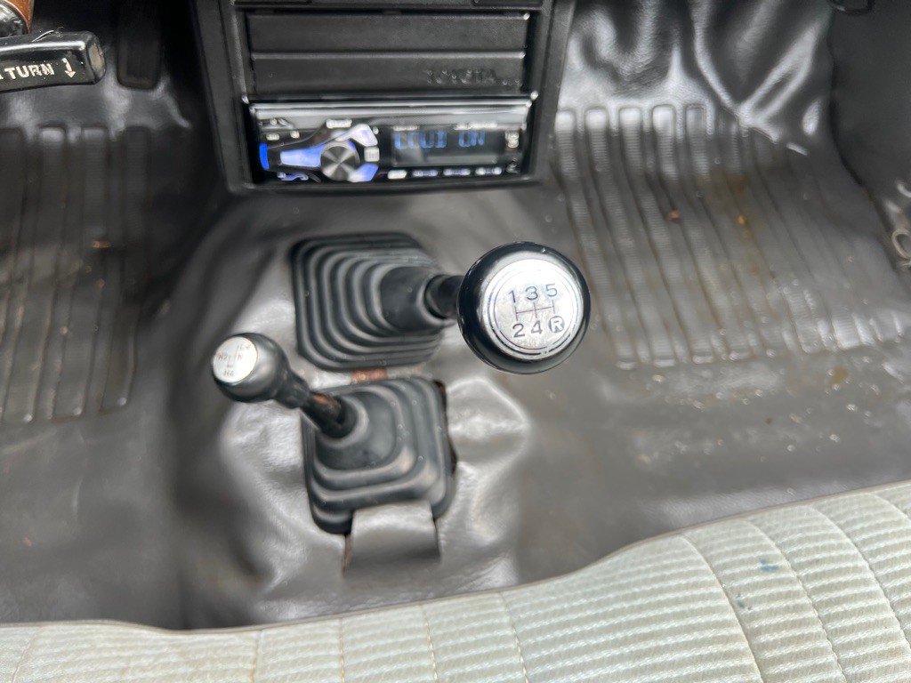 1987 Toyota Pickup Image 12