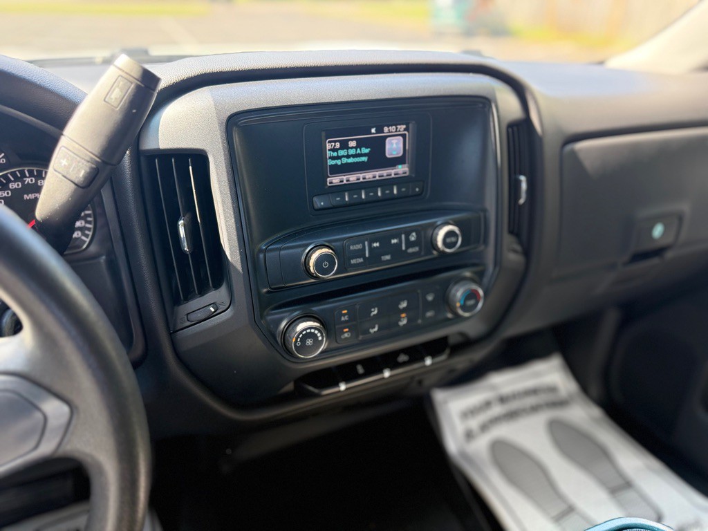 2016 Chevrolet Silverado 1500 Image 18