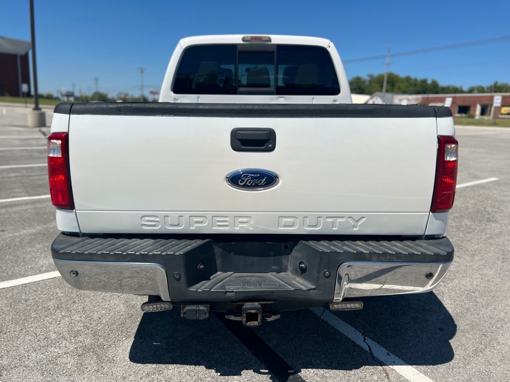 2011 Ford F-250 Image 6