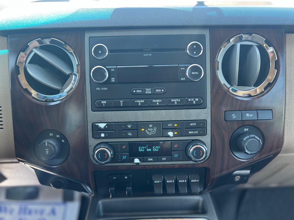 2011 Ford F-250 Image 16