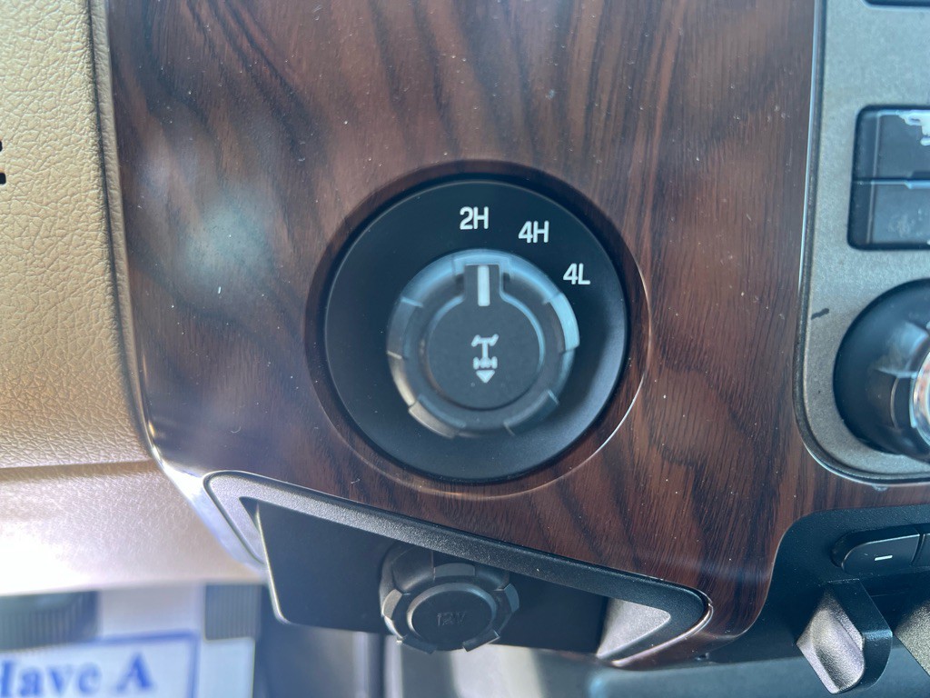 2011 Ford F-250 Image 17