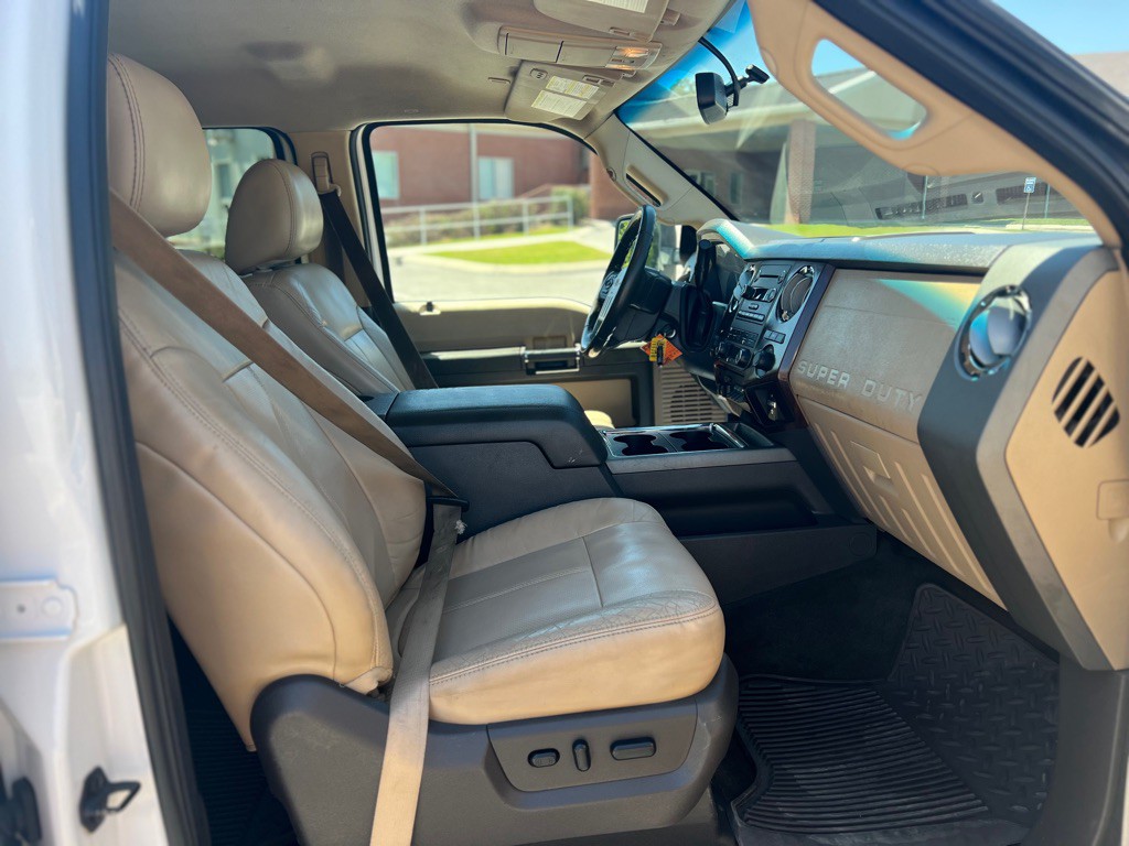 2011 Ford F-250 Image 22