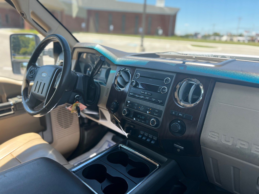 2011 Ford F-250 Image 24