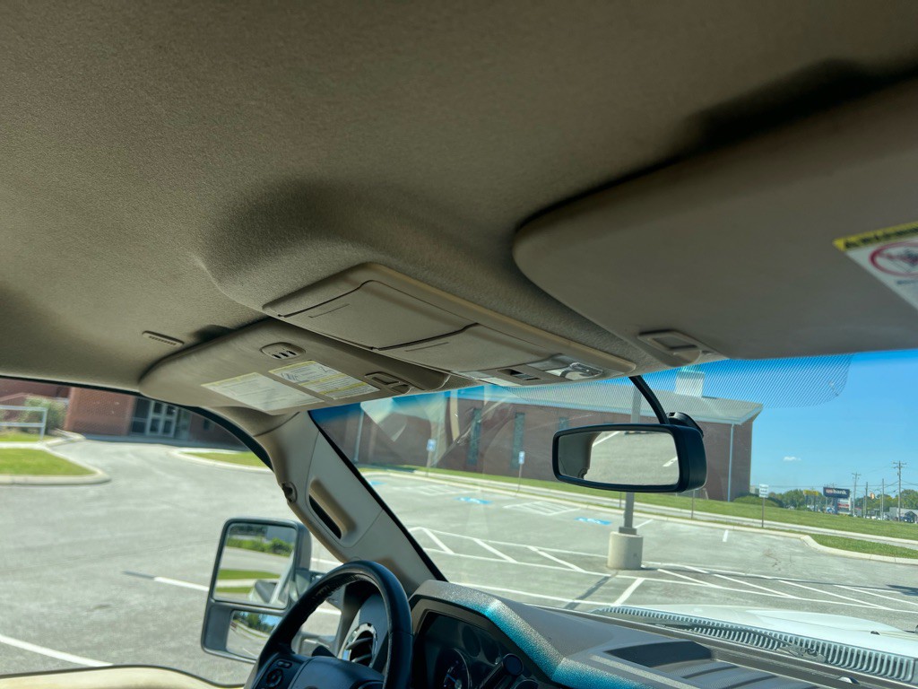 2011 Ford F-250 Image 25