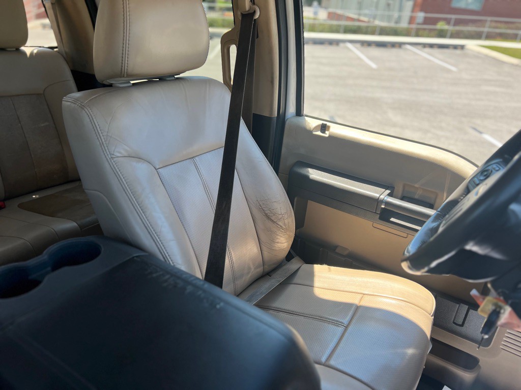 2011 Ford F-250 Image 26
