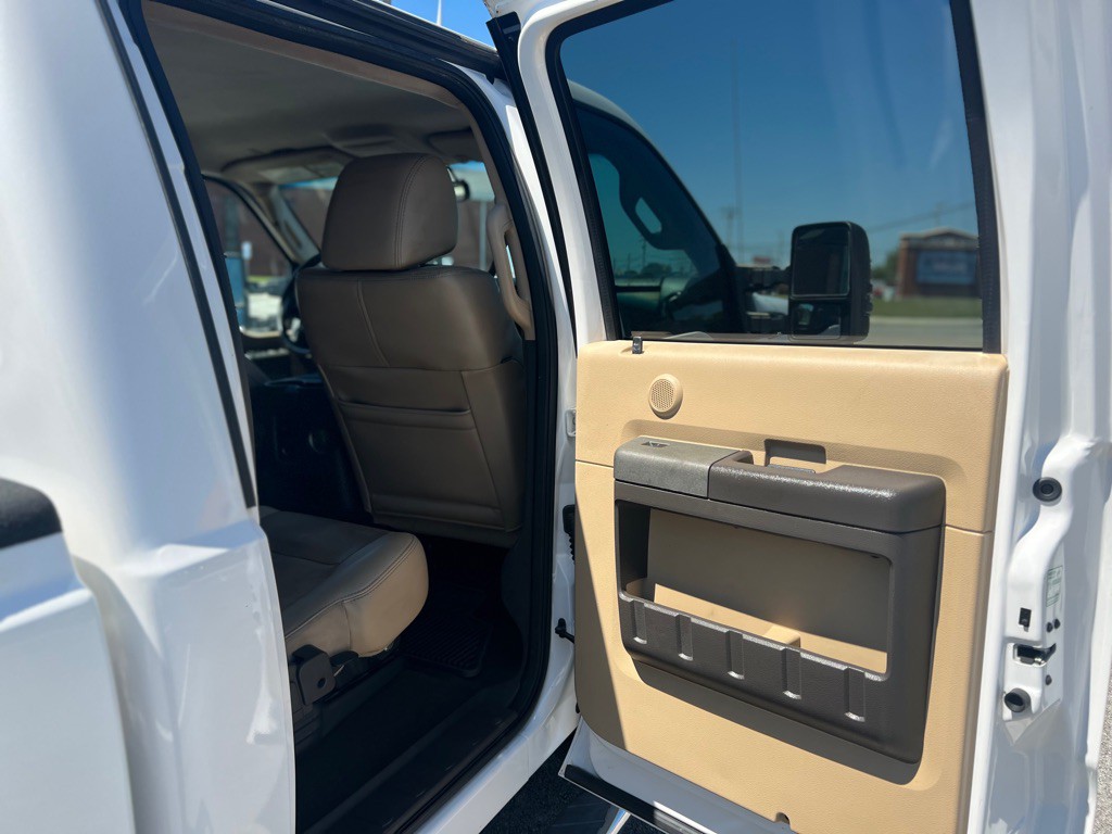 2011 Ford F-250 Image 33