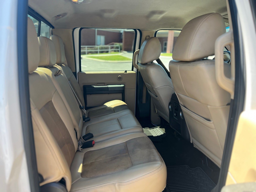 2011 Ford F-250 Image 35