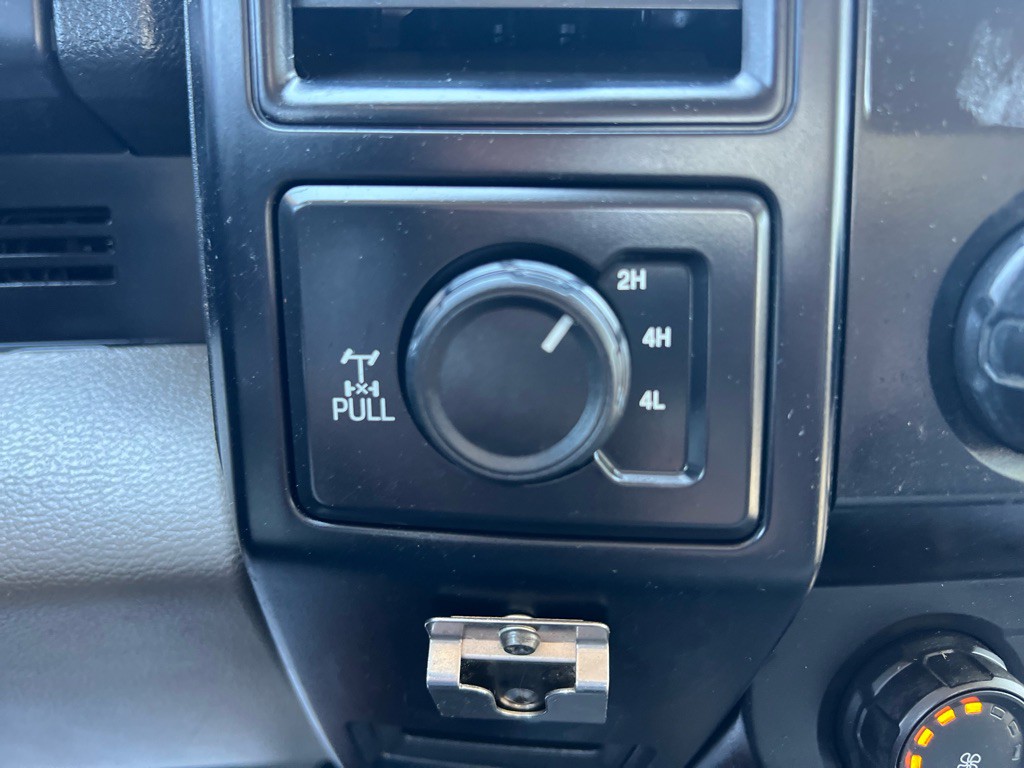 2015 Ford F-150 Image 17