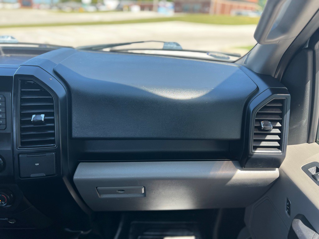 2015 Ford F-150 Image 21